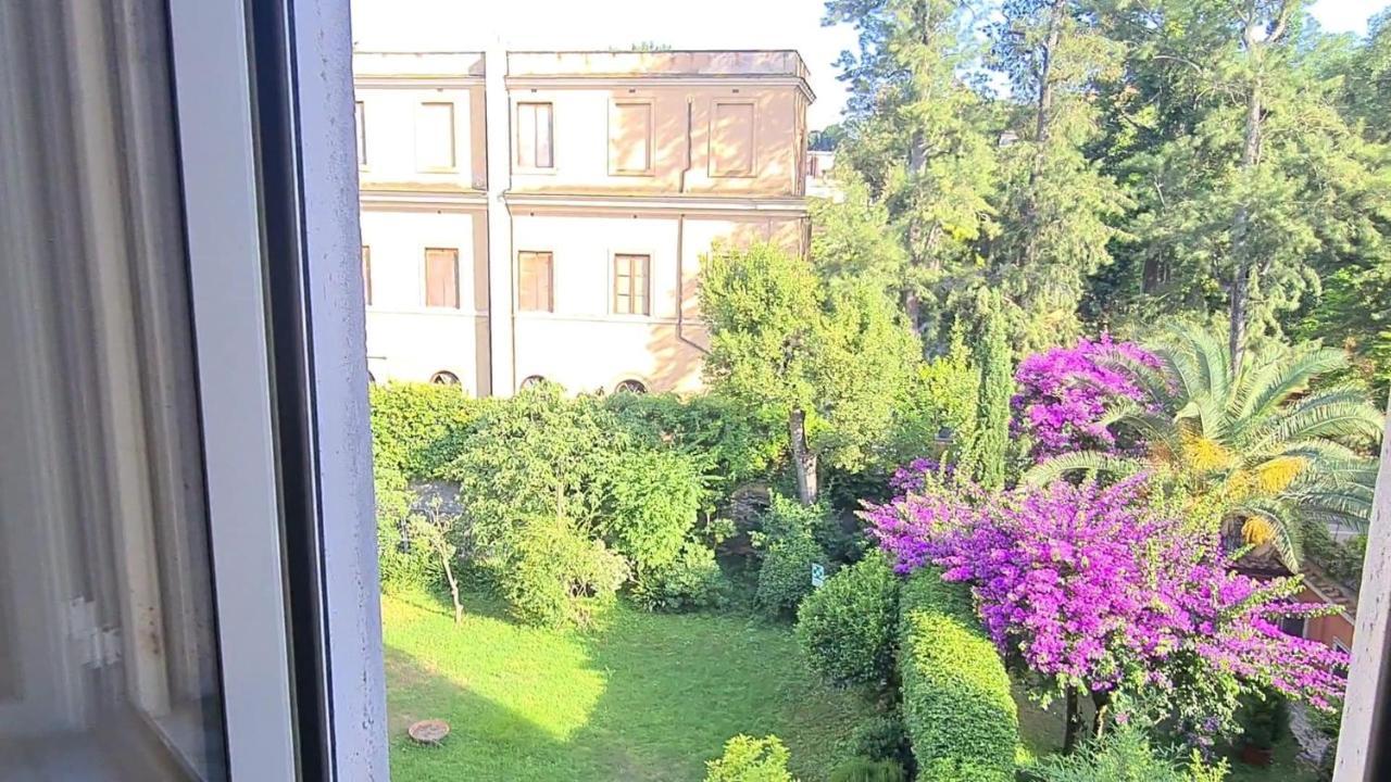 Riari Garden Bed and breakfast 5*